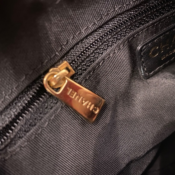 Authentic Chanel Petite Timeless Tote PTT - Picture 12 of 15